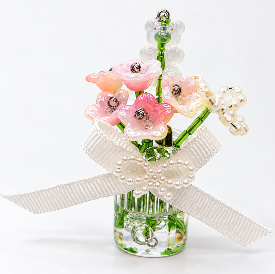 Bear Pearl Garden Mini Vase