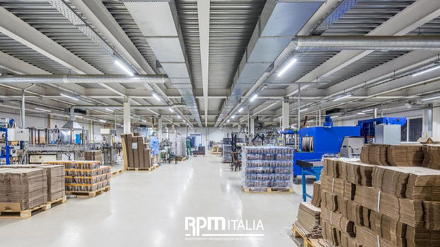 Pavimentazione impermeabile in resina RPM Italia per industrie