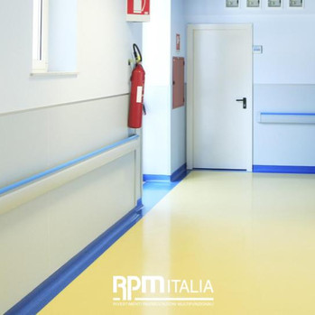Pavimentazione in resina, impermeabile e igienica per strutture ospedaliere di RPM Italia