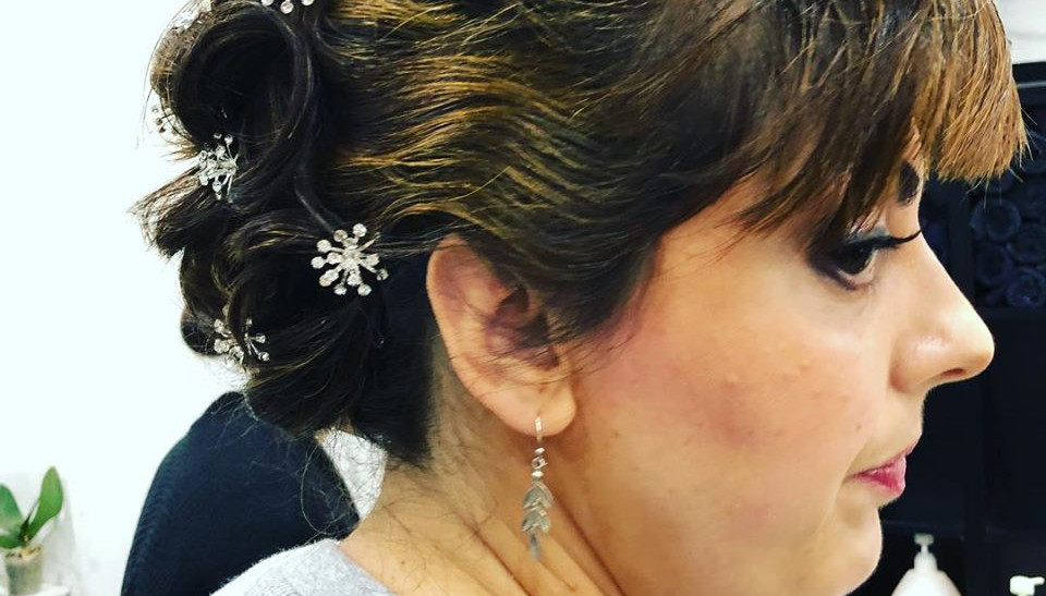 37326624_2191906467505680_46783609876512