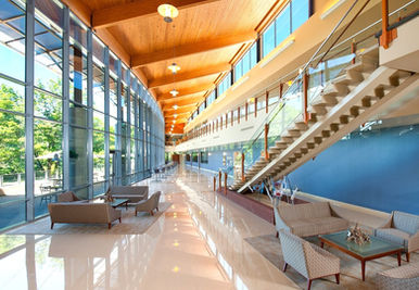 Take a break from our meeting or event in our sun-drenched Atrium.