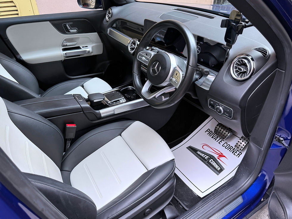 縮圖：2020 MERCEDES BENZ GLB250 AMG 4MATIC
