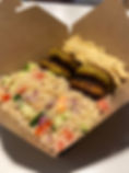 Falafel, tabule de quinoa e humus