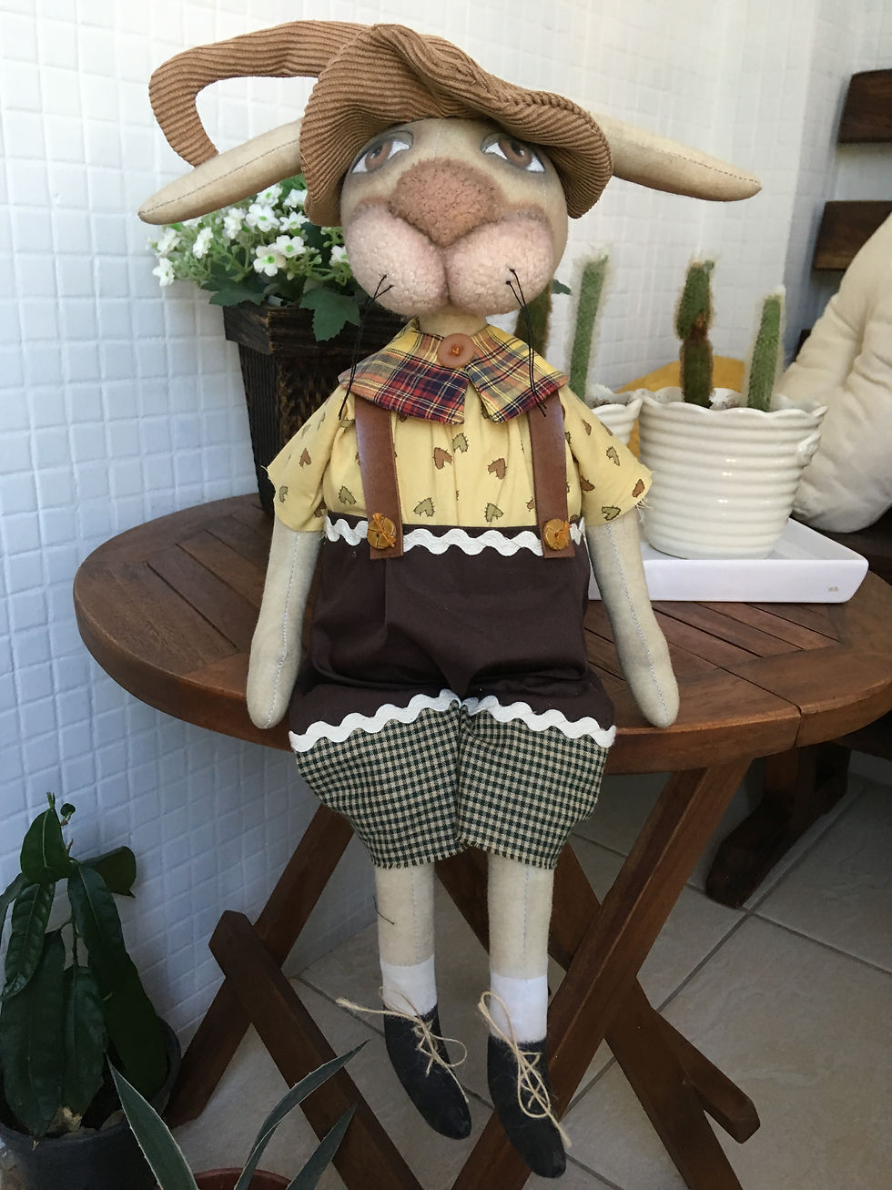 Miniatura: Boneco de Pano Coelho Harvey