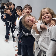 ALUNOS KIDS CRIANÇAS AULA ACADEMIA ALLIANCE JIU JITSU TAUBATE.png