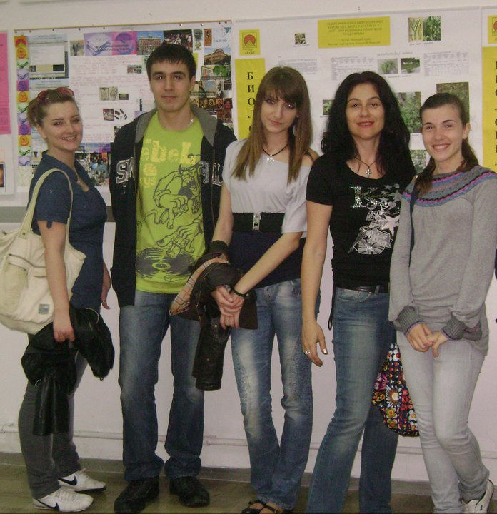 546650_366453406727478_1189258246_n