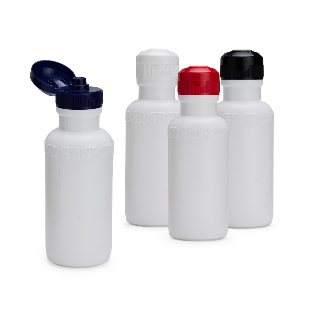 Squeeze plástico de 500 ml em PEAD atóxico com tampa rosqueável e protetor antivazamento no bocal.