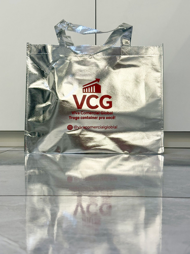Sacola TNT Metalizada Personalizada – Tamanhos P e G