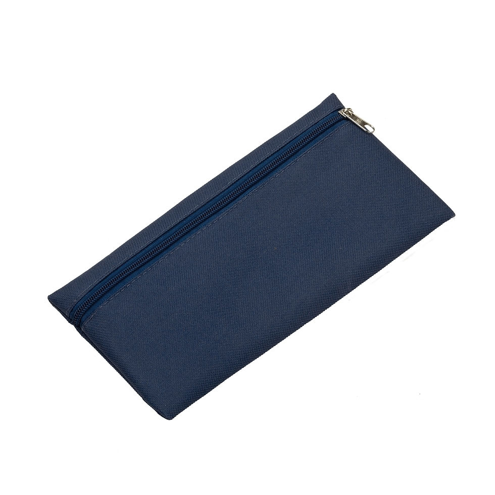 Nécessaire de nylon colorida com zíper superior e interior emborrachado