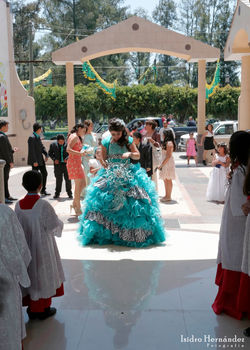 Esperando al sacerdote...