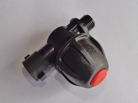 Pico Uni-jet 1/4 de vuelta  con antigoteo, rosca macho, marca Arag