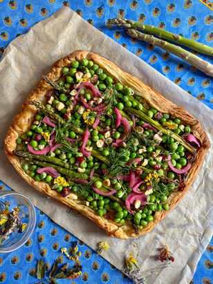 Tarte ricotta, petit pois & asperges
