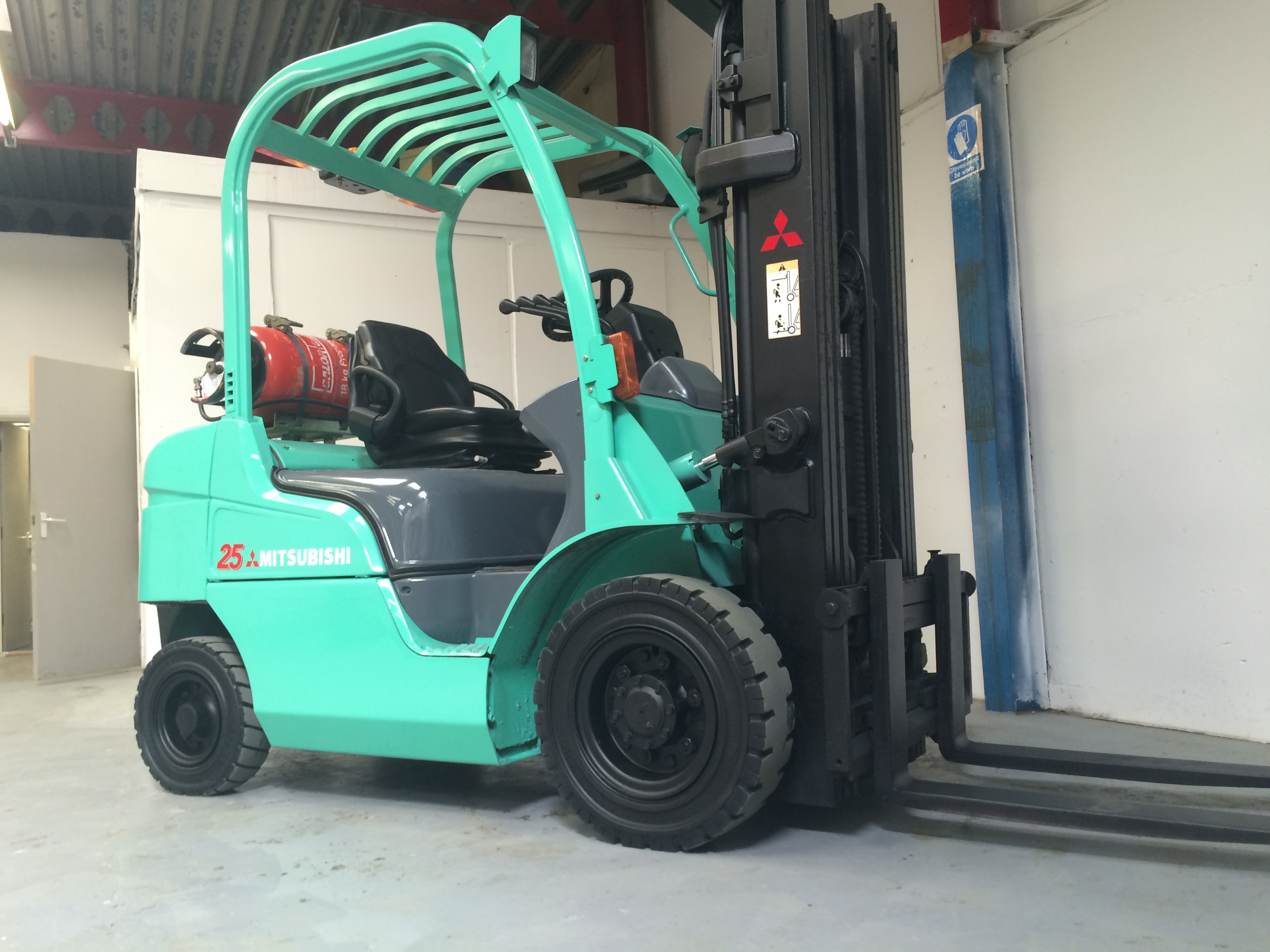The Fork Truck Company UK Mitsubishi FG25N LP Gas Forklift