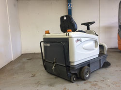 Mach Line Floor Sweeper