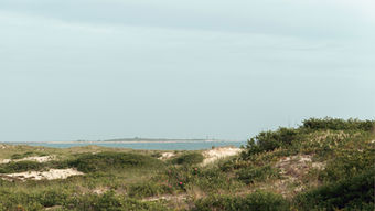 Coastal Photography-Horseneck-Beach-ocean swell-ocean waves-Westport-Ma._05A3608 muted day highlihts 27x48+