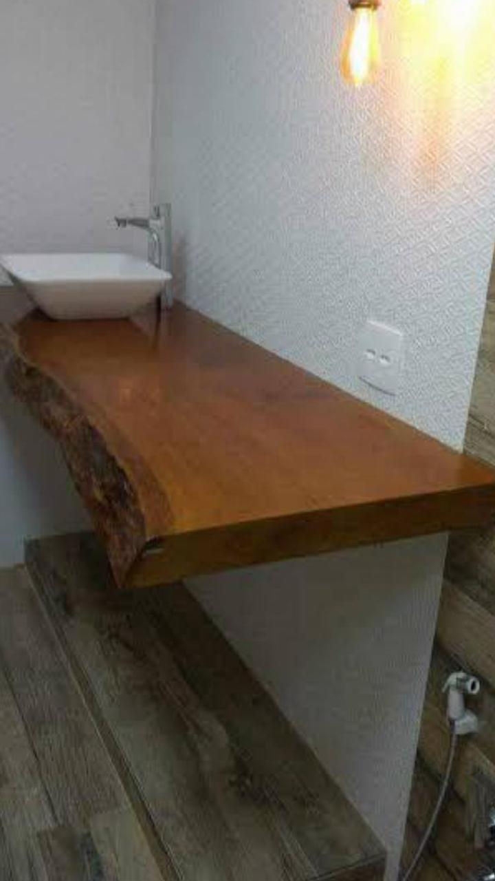 Miniatura: Pias e Bancadas, Banhos e Áreas