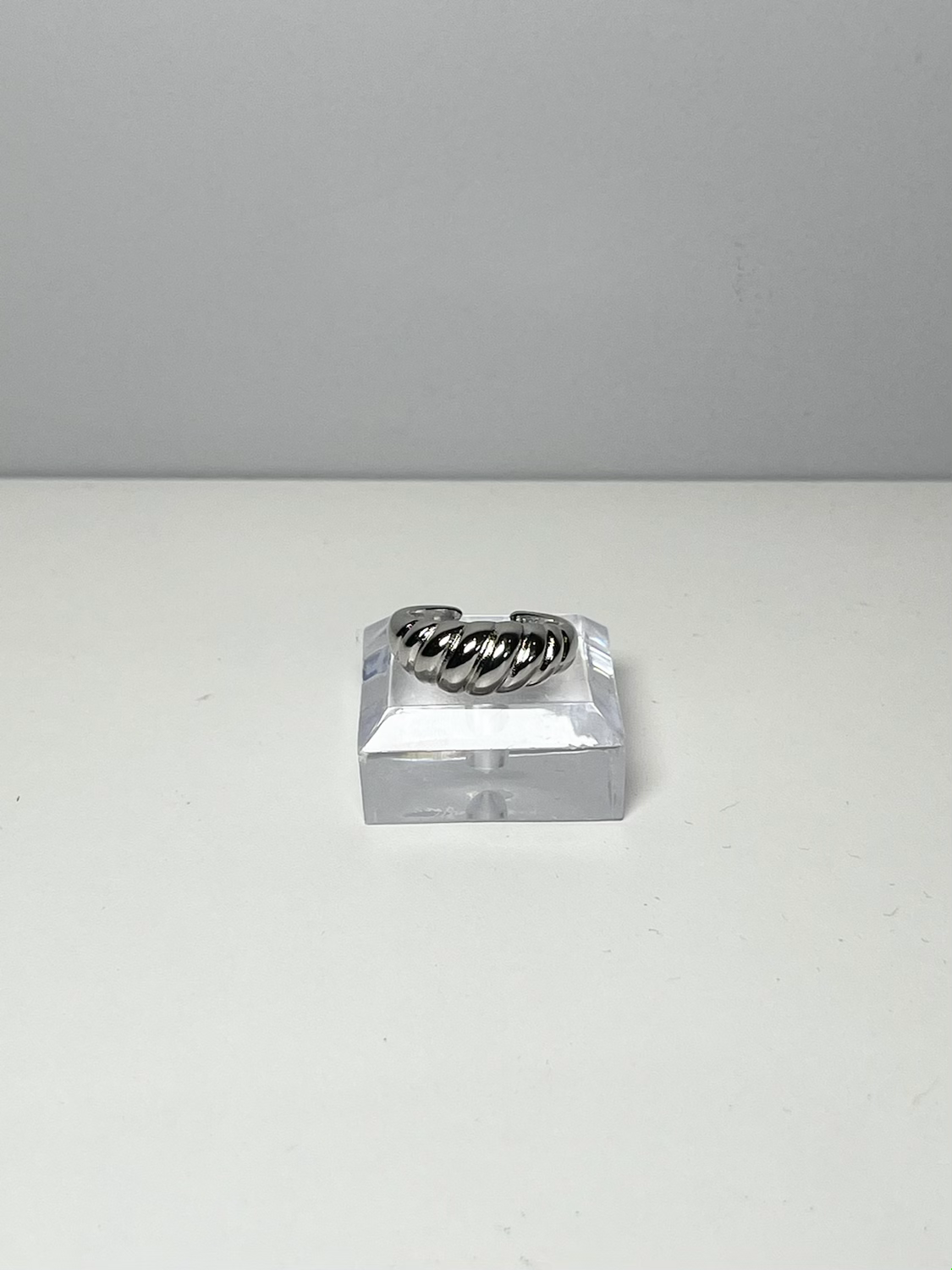 TENALI Twist Ring (Gold or Silver)