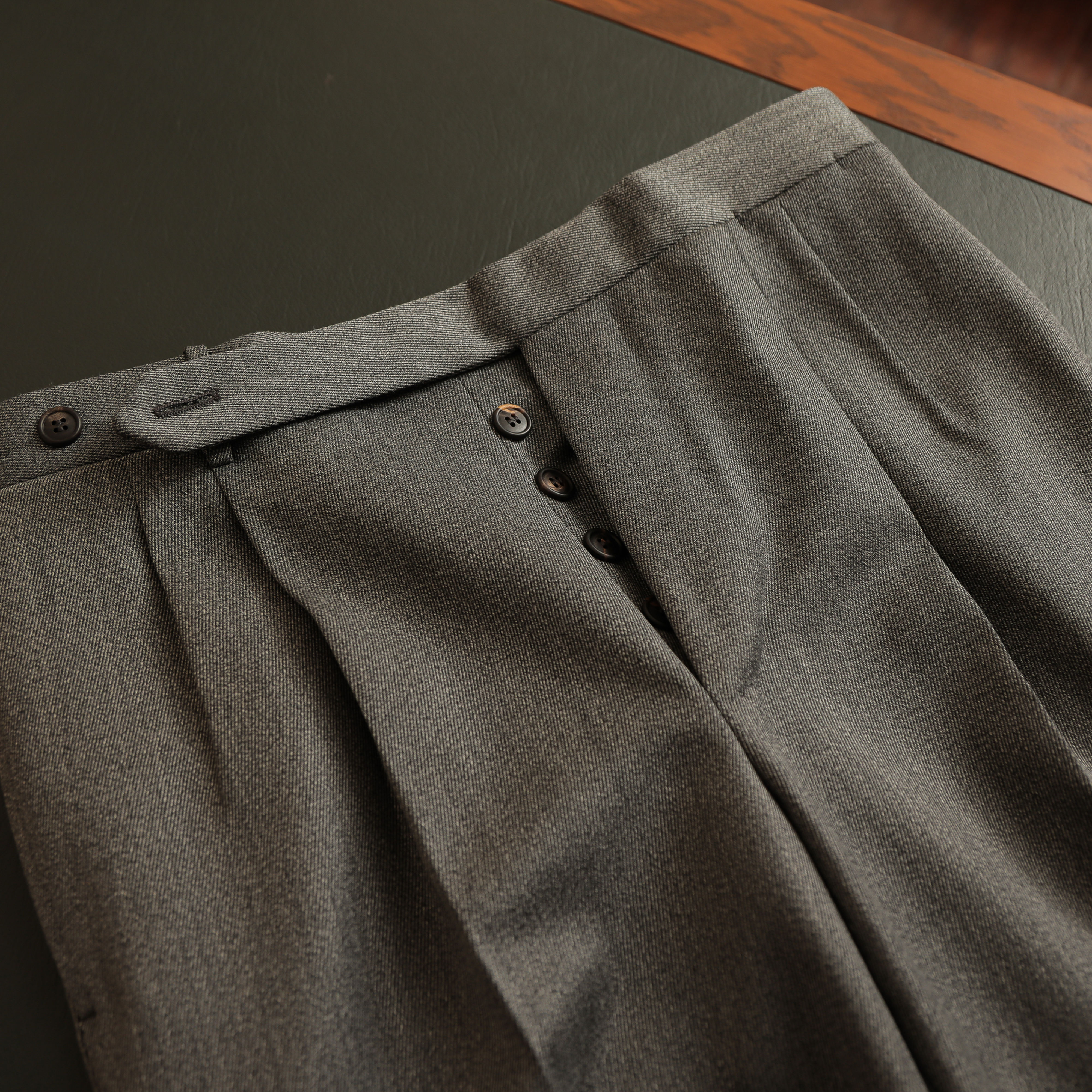 100%Wool Trousers Covert Medium Gray Color 2 pleats2プリーツグレーカヴァードクロスパンツ