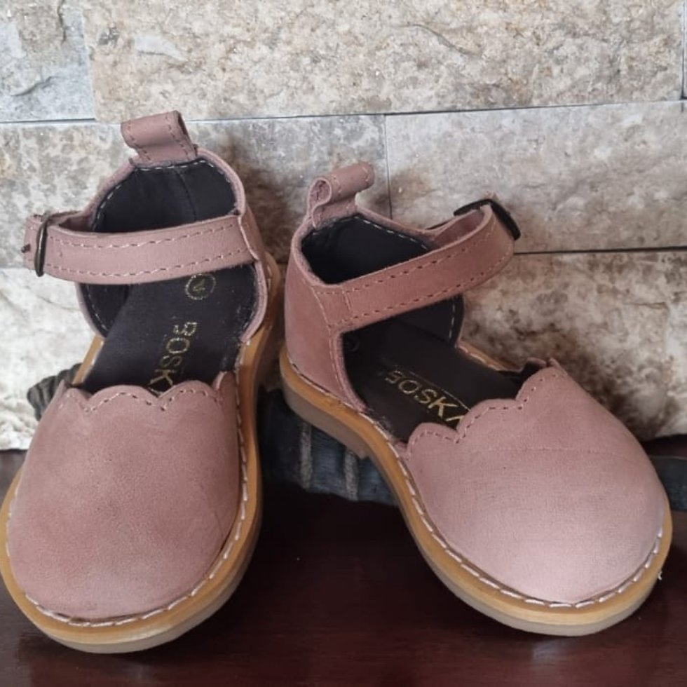 Thumbnail: Rooikatjie