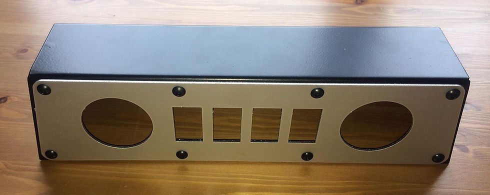 Küçük resim: Land Rover Defender Gauge Pot