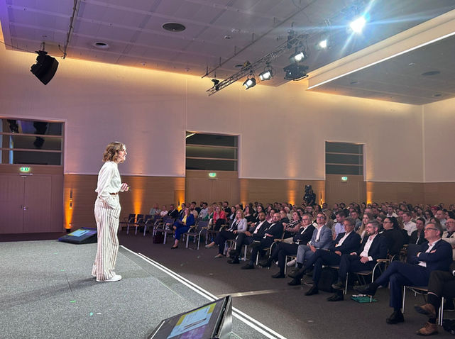 Karin Lausch bei emeis Deutschland