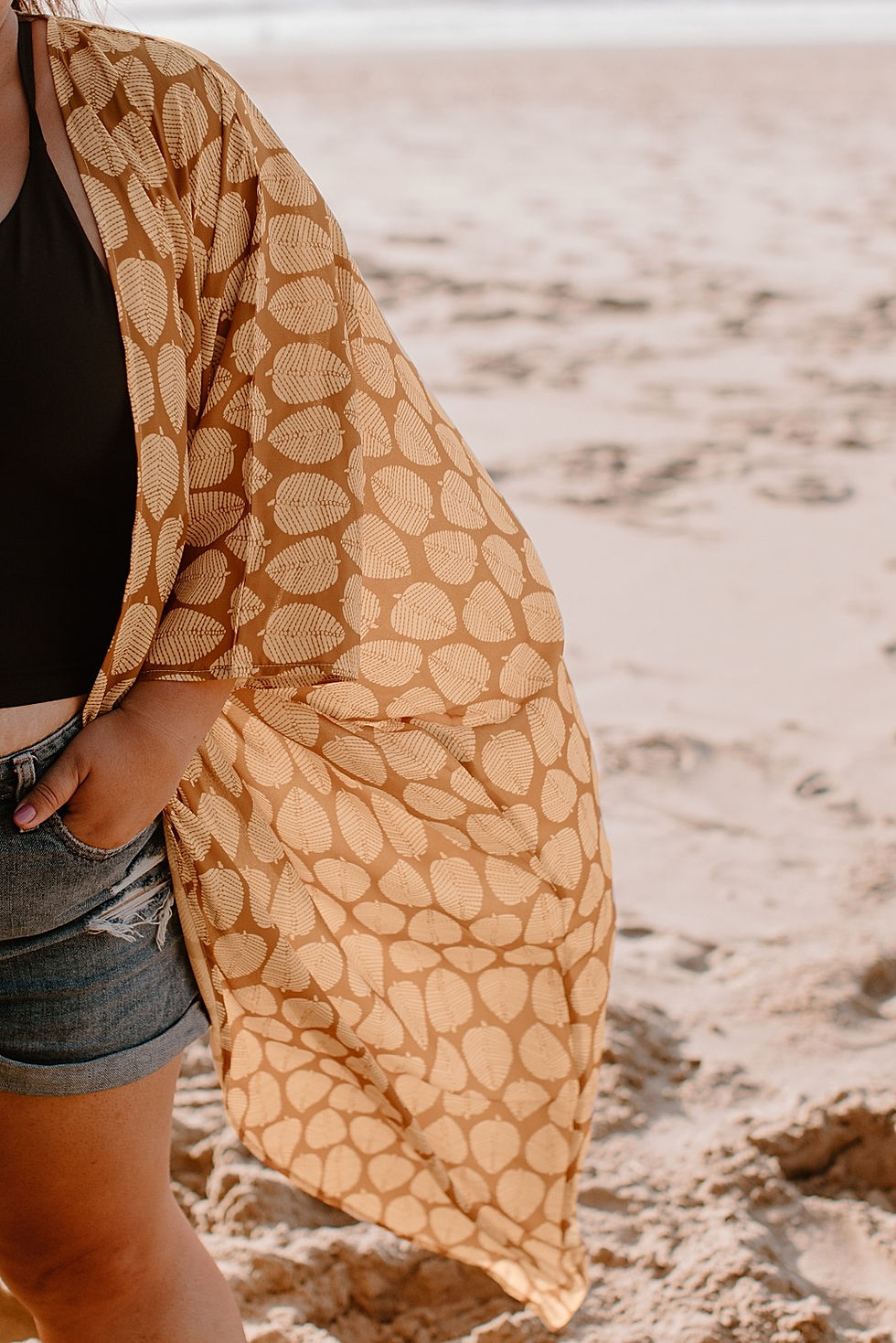 Thumbnail: Mocka Leaves Kimono