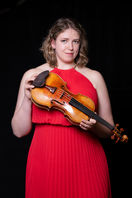 Laurel Gagnon, violin