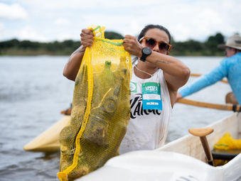 Ação pelo Dia Mundial da Água retira 0,5 tonelada de lixo do Lago Paranoá