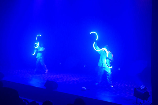 SPECTACLE LED