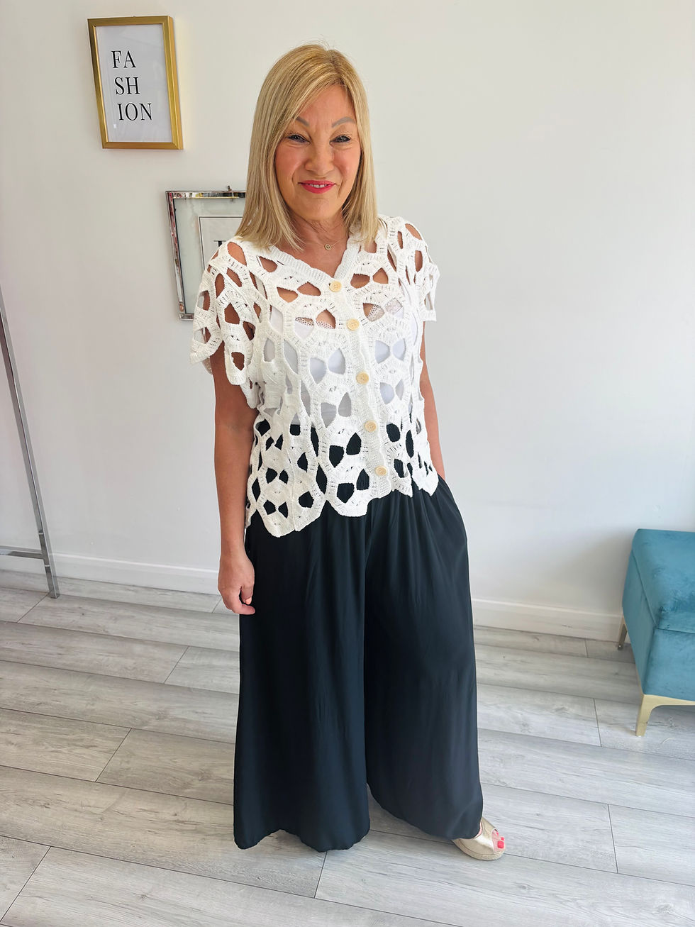 Thumbnail: Shirred Waist Wide Leg Culottes - Black