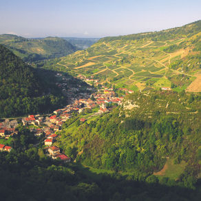 Must-see : a restaurant with a panoramic view of the village of Cerdon