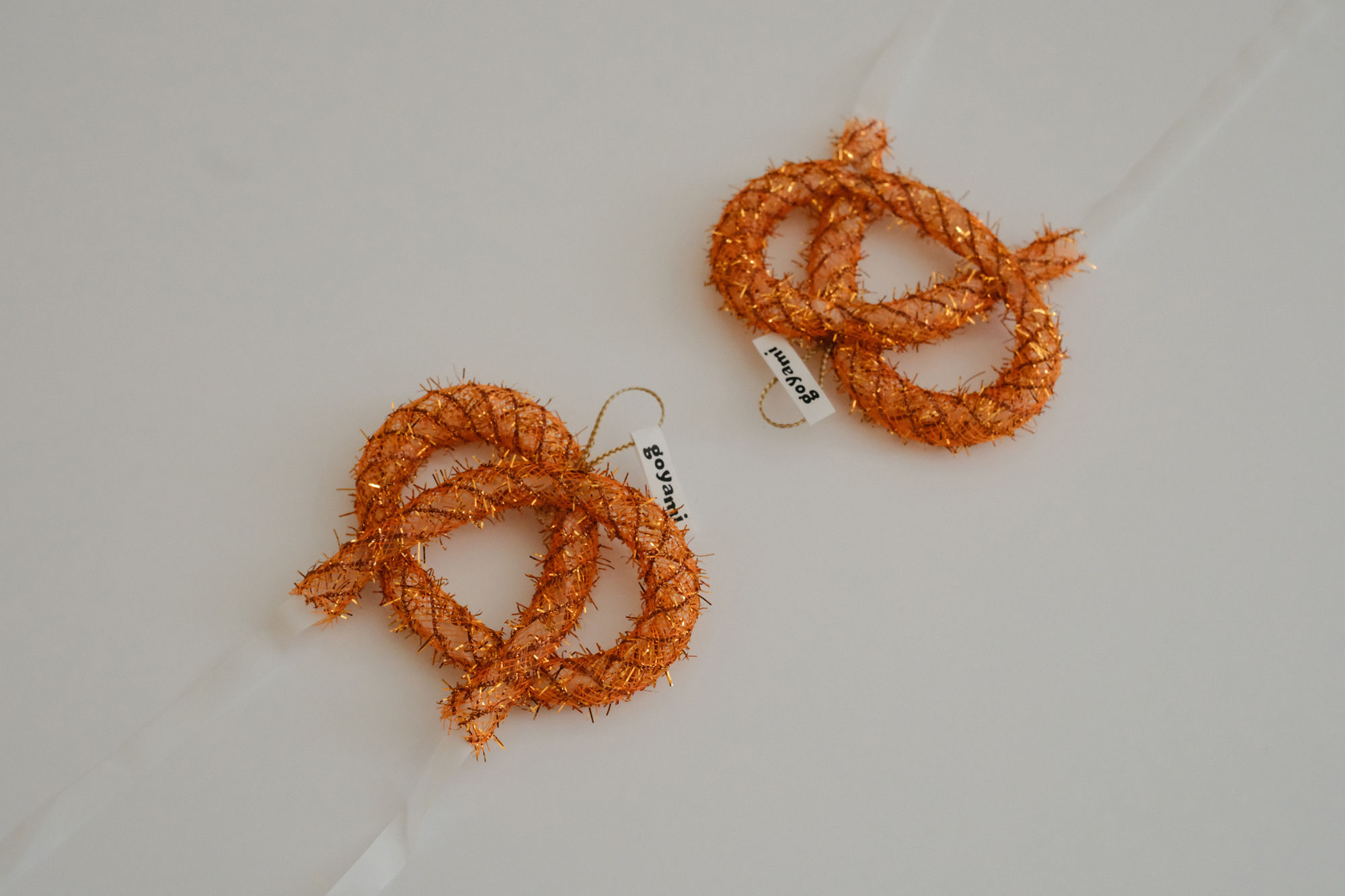 Flying Pretzel - Handmade Teaser Head