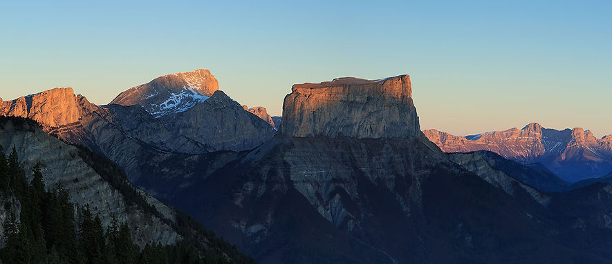 Mont-Aiguille-1.jpeg