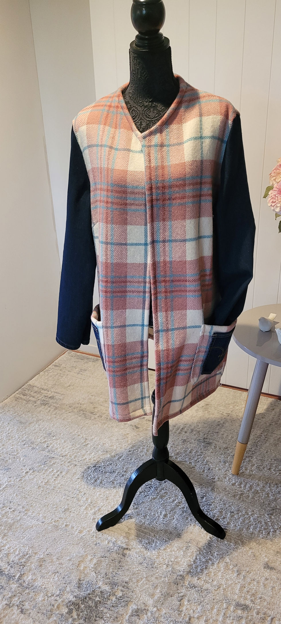 Phoebe Coat Large in plaid with navy sleeves
