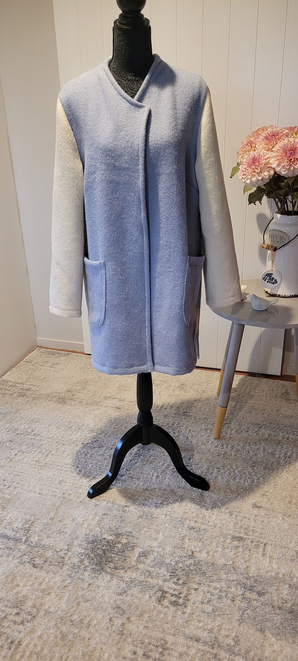 Phoebe Coat - Large on a mannequin