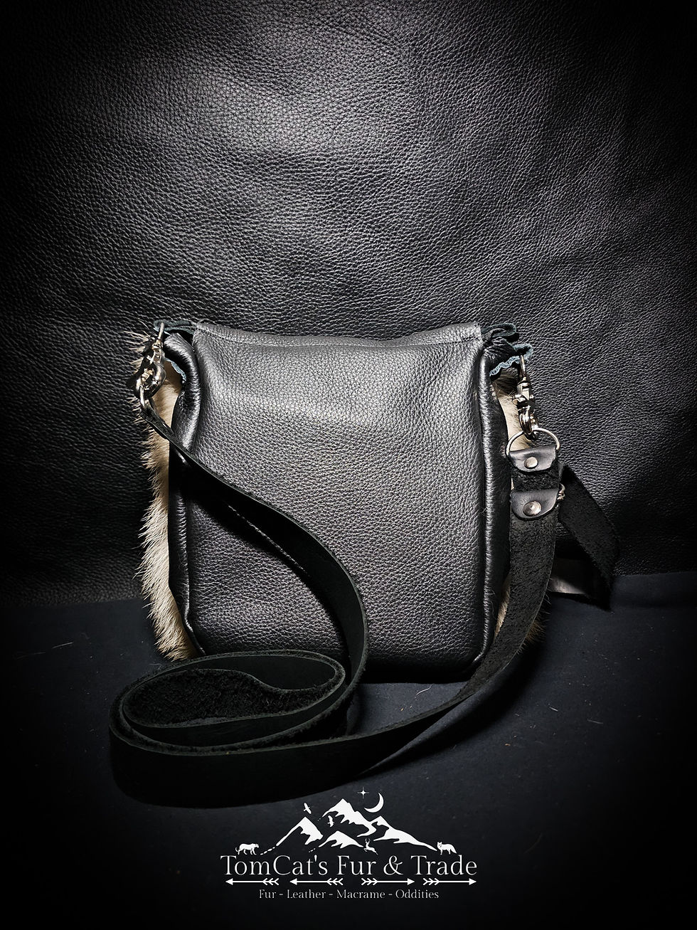 Thumbnail: Satchel | Coyote & Agate Crystal