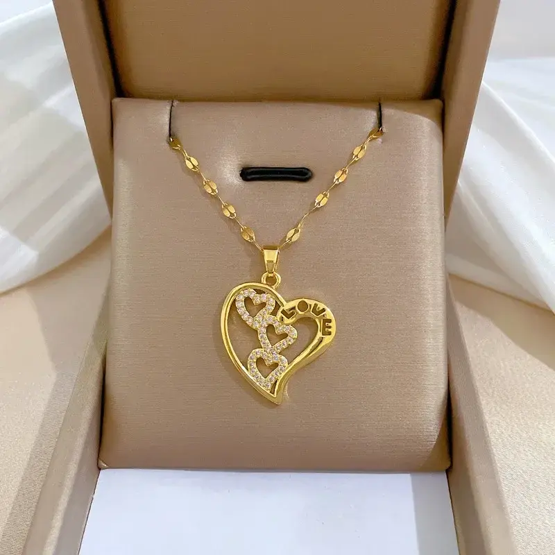 Thumbnail: Fashionable and Luxurious Peach Heart Pearl Oyster Necklace, Personalized and Ve