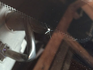 エクストレイル、《出張》ウインドリペア。