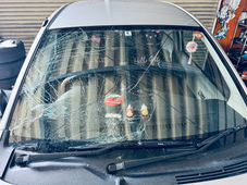 落雪によるフロントガラス破損にご注意を❗️