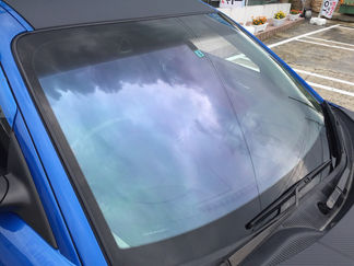 マジョーラに光輝く熱反射フィルム、ウルトラビジョン(Ultra Vision)取扱い致しました。