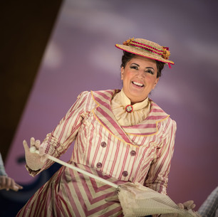 Edith in Pirates of Penzance, Photo by J. Kat Photo
