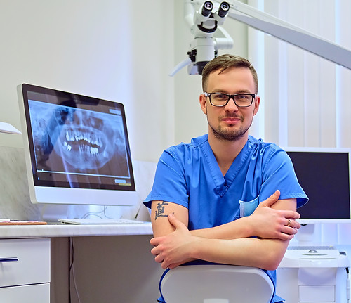 especialista cirurgião bucomaxilo facial
