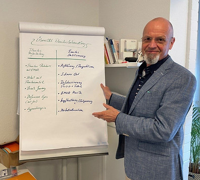 Peter Gerecke_edited.jpg