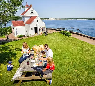 fort-point-lighthouse | NovaScotia.com
