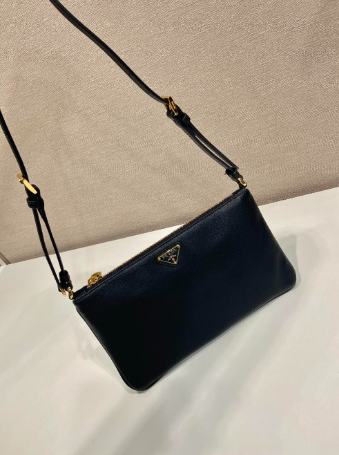 섬네일: 리나일론 파우치 1NE545