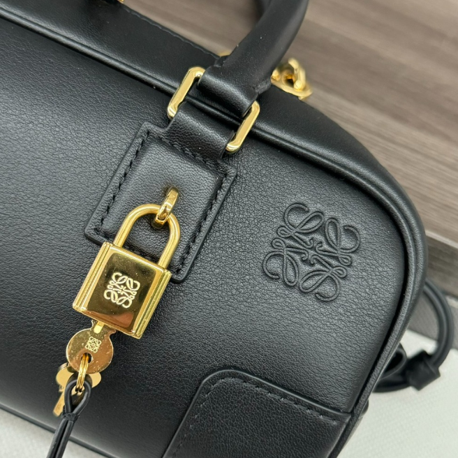 섬네일: 아마조나 23 크롭백 블랙