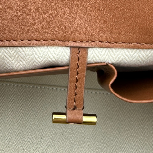 섬네일: Soft Margaux 12 가죽 백 W1586L 브라운