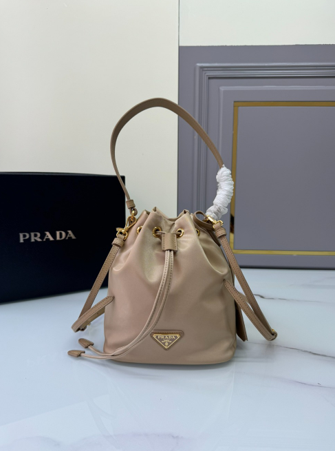 섬네일: 리에디션 1978 리나일론 미니백 1BE067 베이지