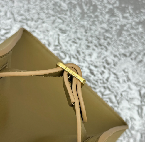 섬네일: Soft Margaux 12 가죽 백 W1586L 엘로우