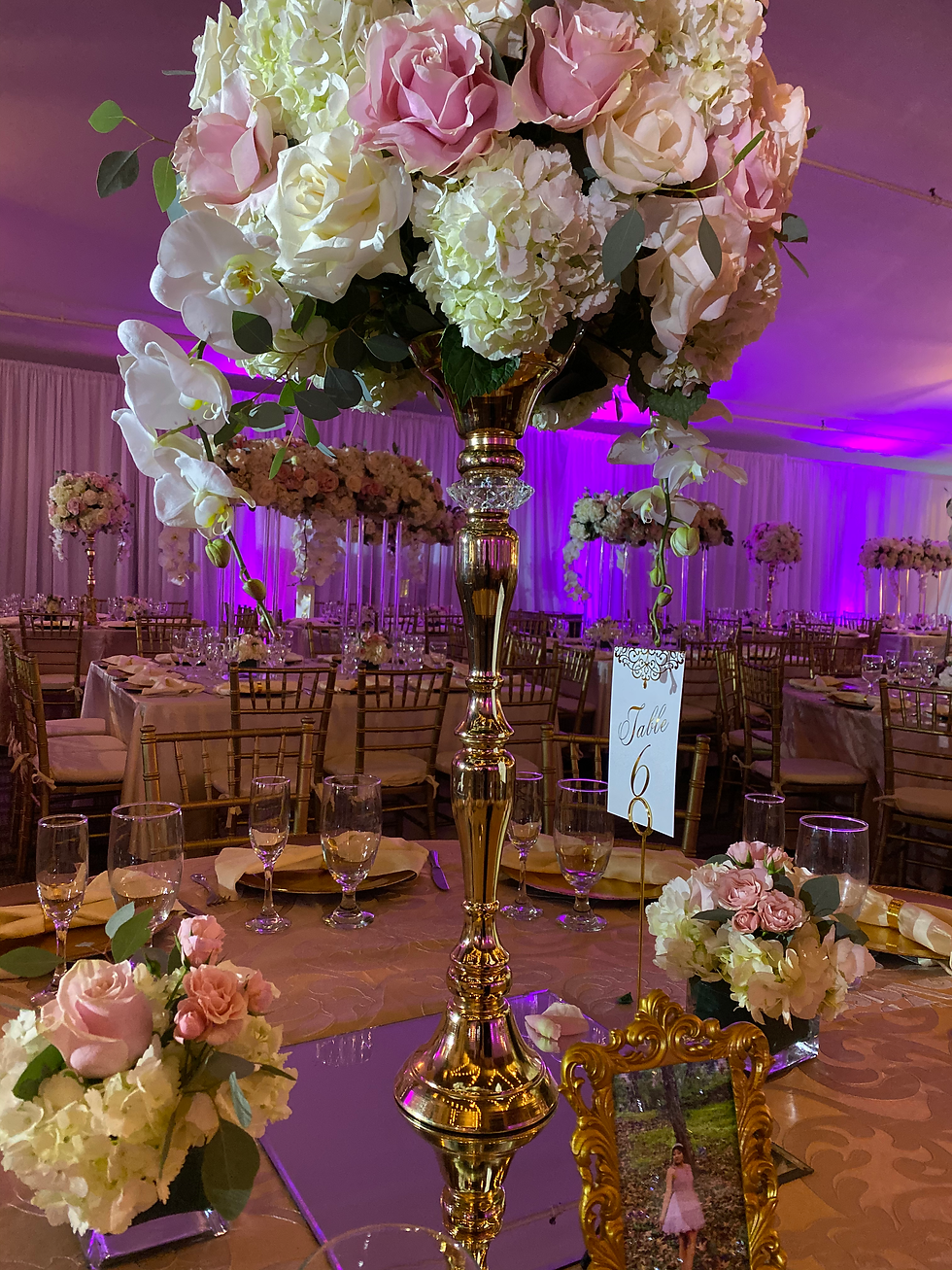 Thumbnail: Gold base with Cristal on top